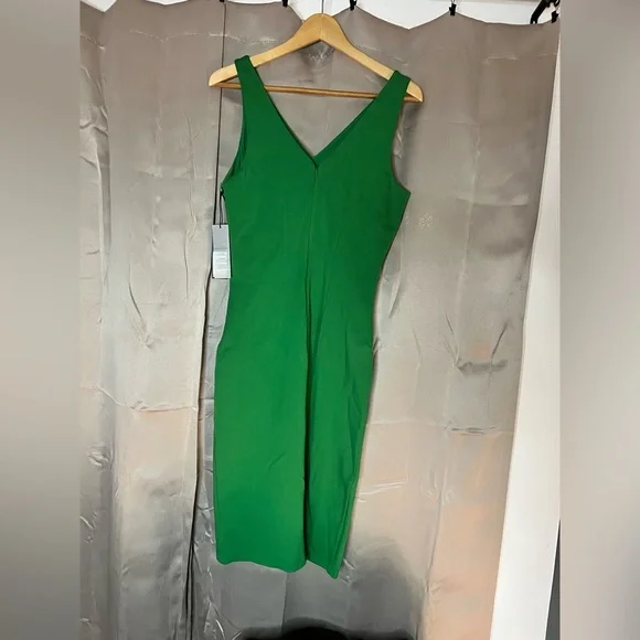 NWT - White House Black Market Vibrant “Amazon” Green Midi Sheath Aura Dress - Picture 2 of 4